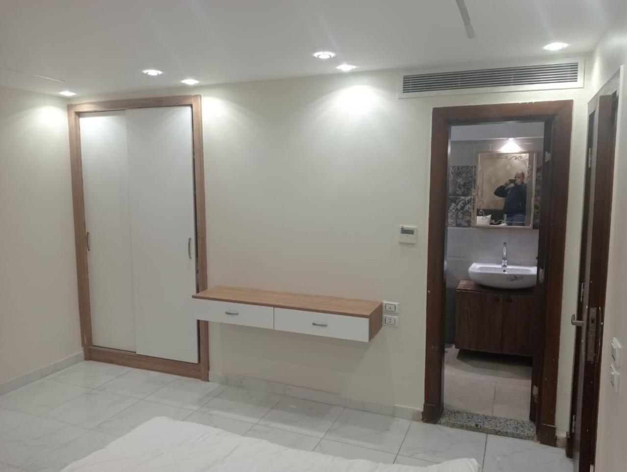Apartment لأصحاب الرقي والفخامة راقية عالية الجودة والتميز في المهندسين قريب جامعة الدول والنيل