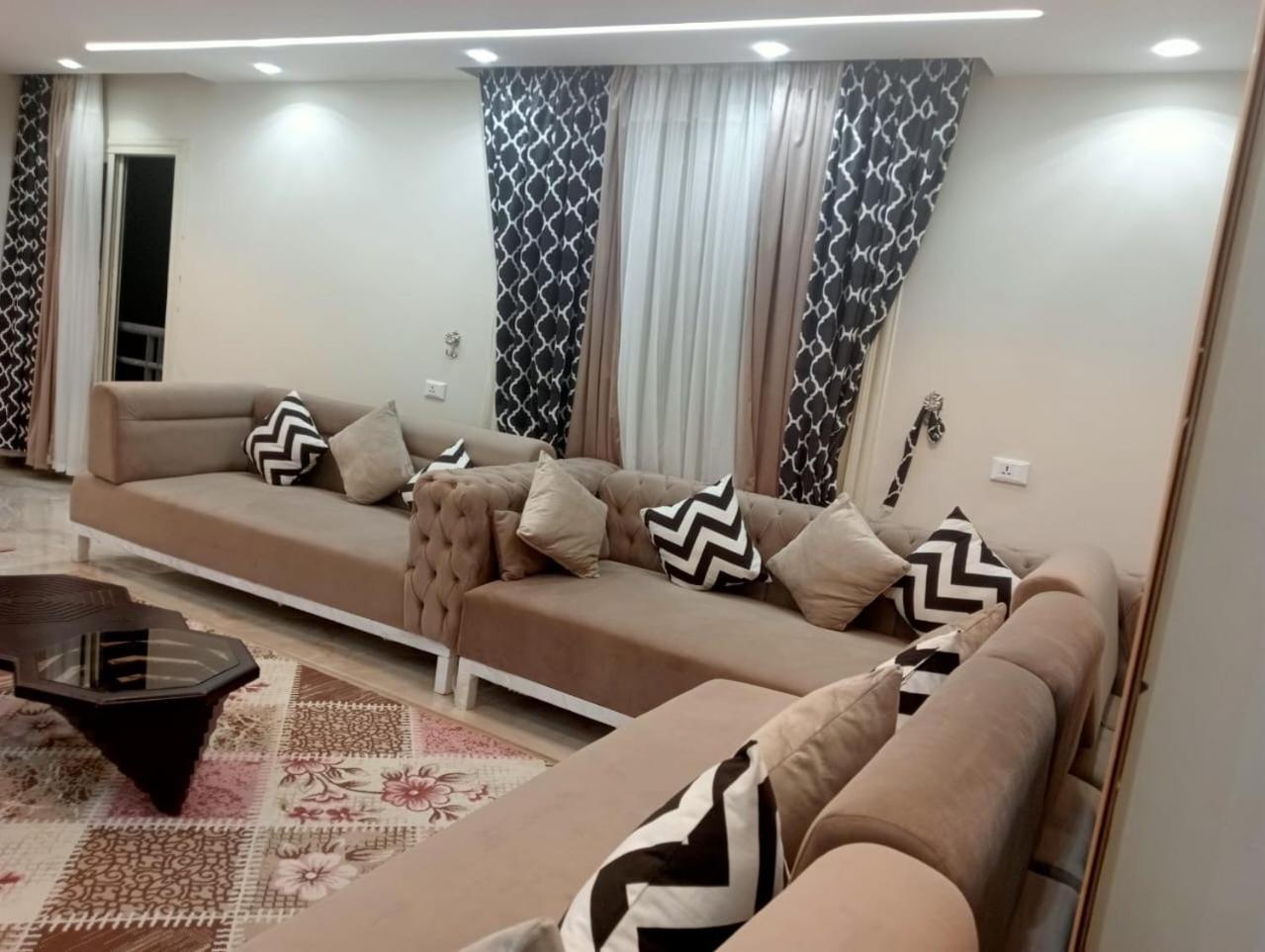 لأصحاب الرقي والفخامة راقية عالية الجودة والتميز في المهندسين قريب جامعة الدول والنيل * Cairo